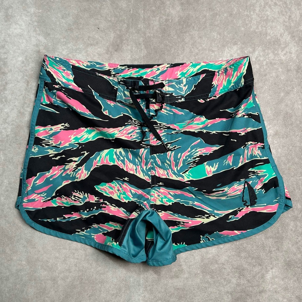 Tachuntfish Men Medium Diver swim Trunks Retro Tigré Camo Pattern